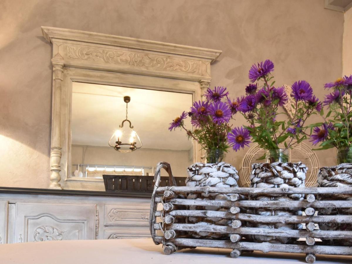 Charming Holiday Home Mezy-Moulins Bagian luar foto