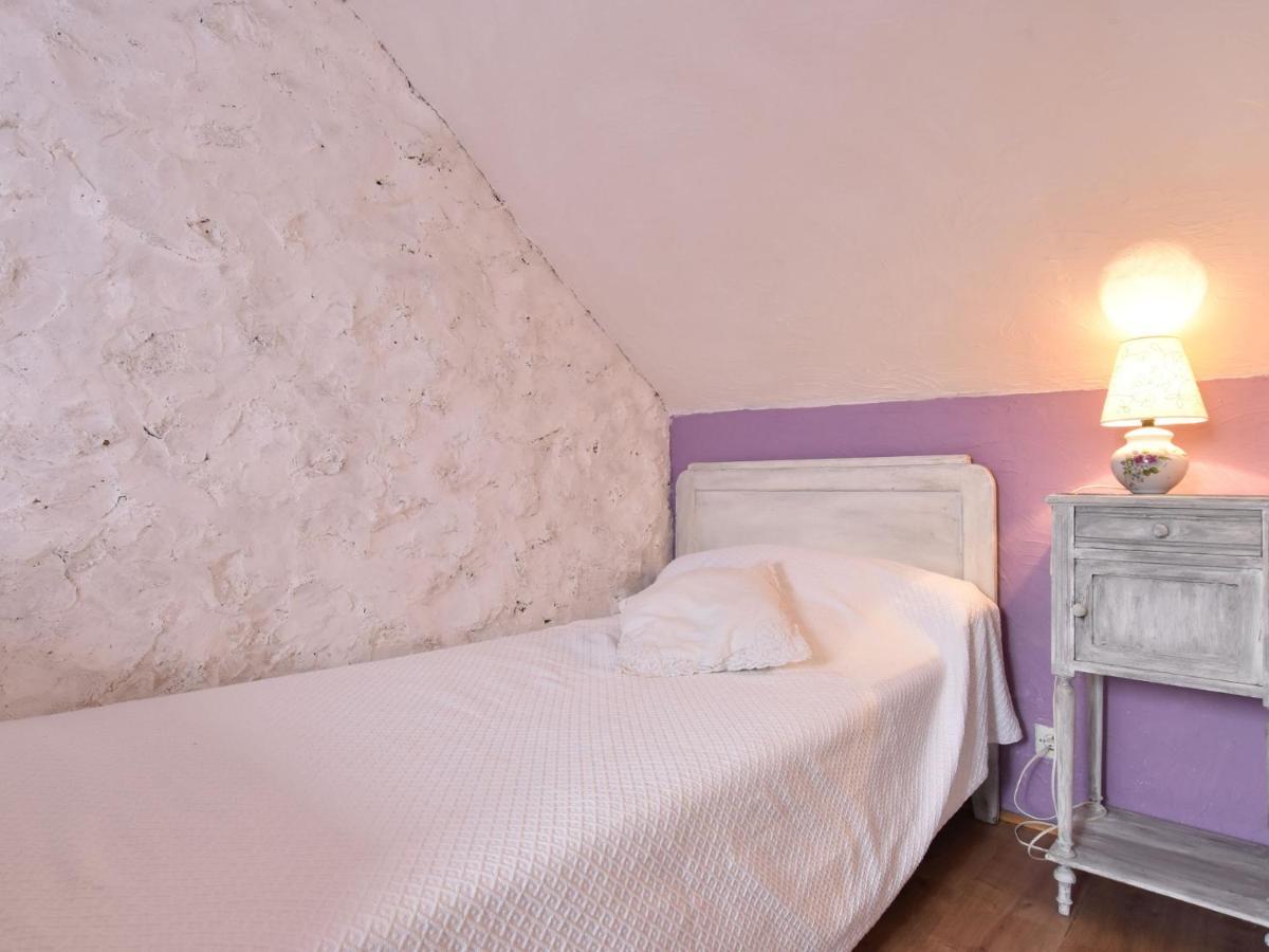 Charming Holiday Home Mezy-Moulins Bagian luar foto