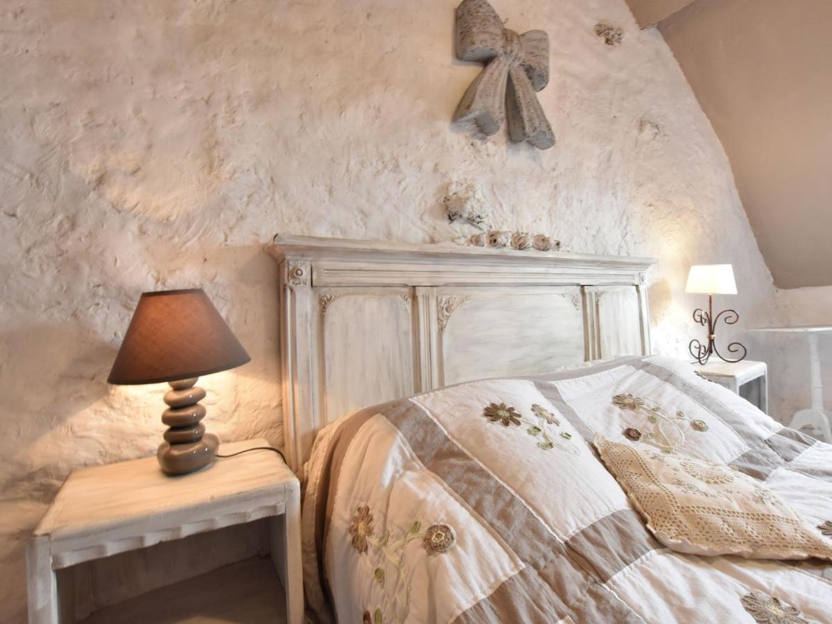 Charming Holiday Home Mezy-Moulins Bagian luar foto