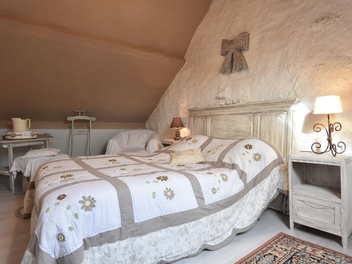 Charming Holiday Home Mezy-Moulins Bagian luar foto