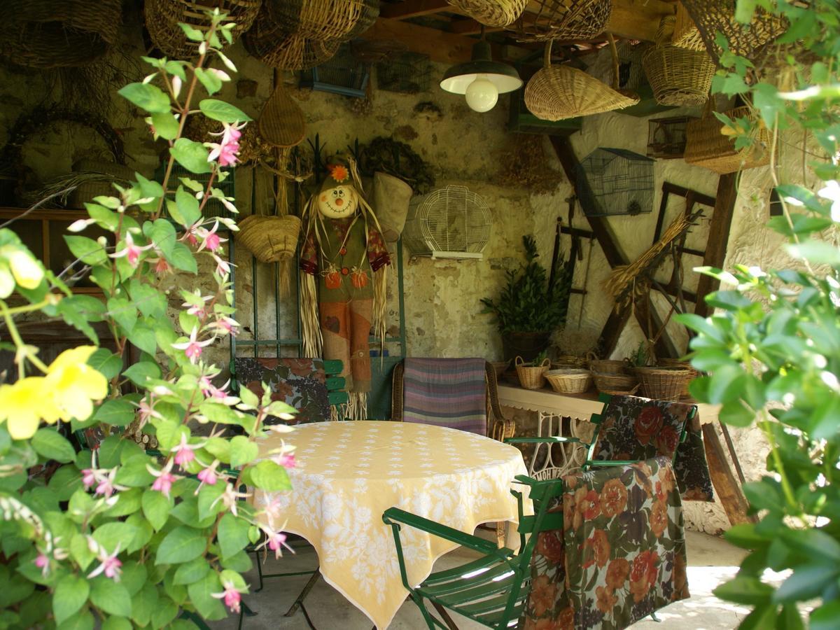 Charming Holiday Home Mezy-Moulins Bagian luar foto